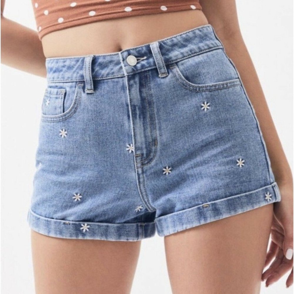 Pacsun 23 Raining Daisy Denim Mom Short Cuffed
